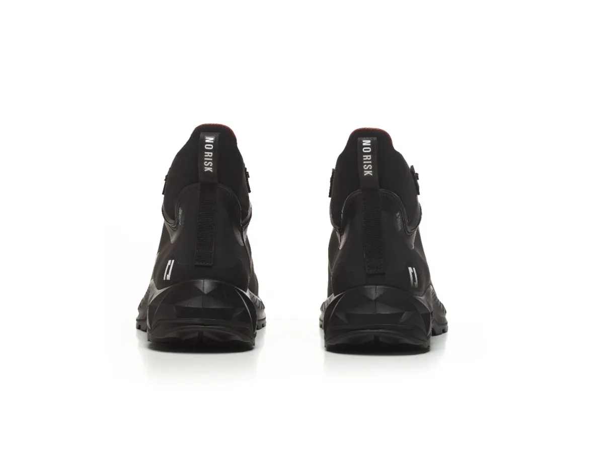 Bocanci de protecție X-TREME MID BLACK S3L ESD